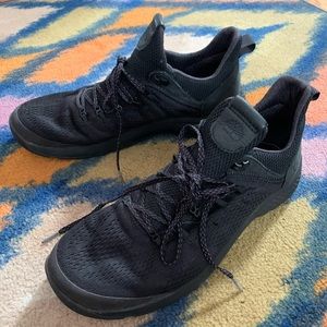 Men's 9.5 Timberland aerocore black shoes